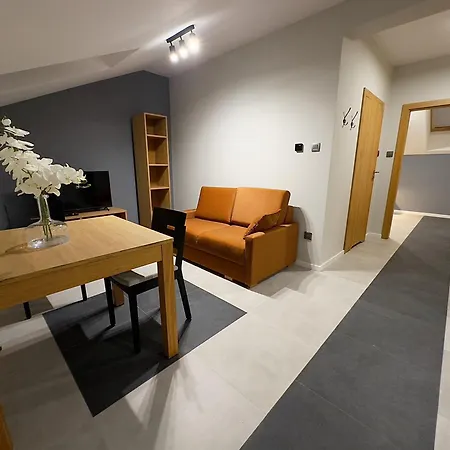 N, Trabki Appartamento *